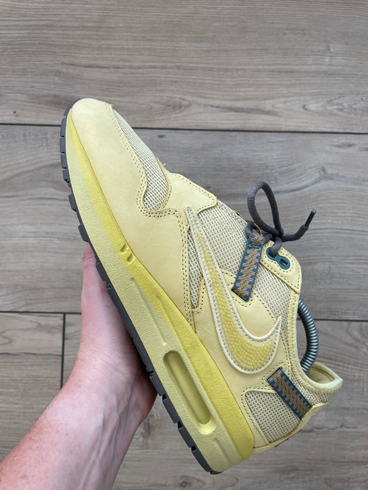 Nike Air Max 1 Cactus Jack Saturn Gold