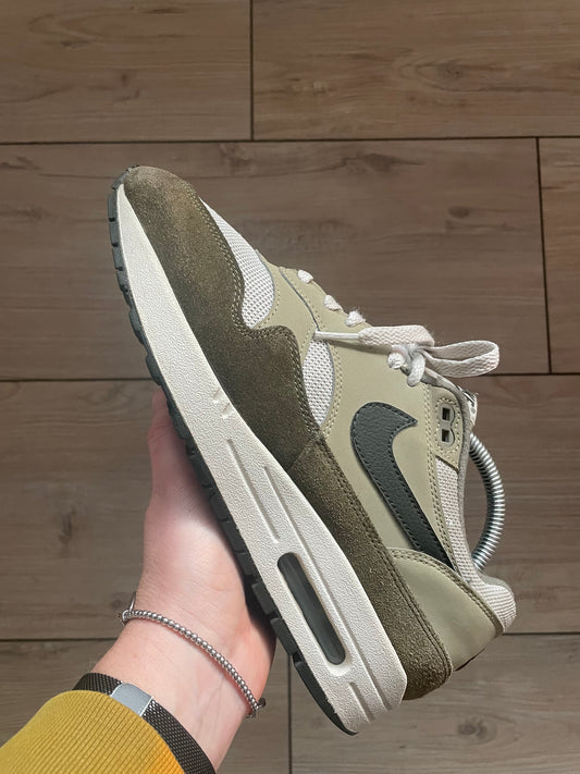 Nike Air Max 1 Medium Olive