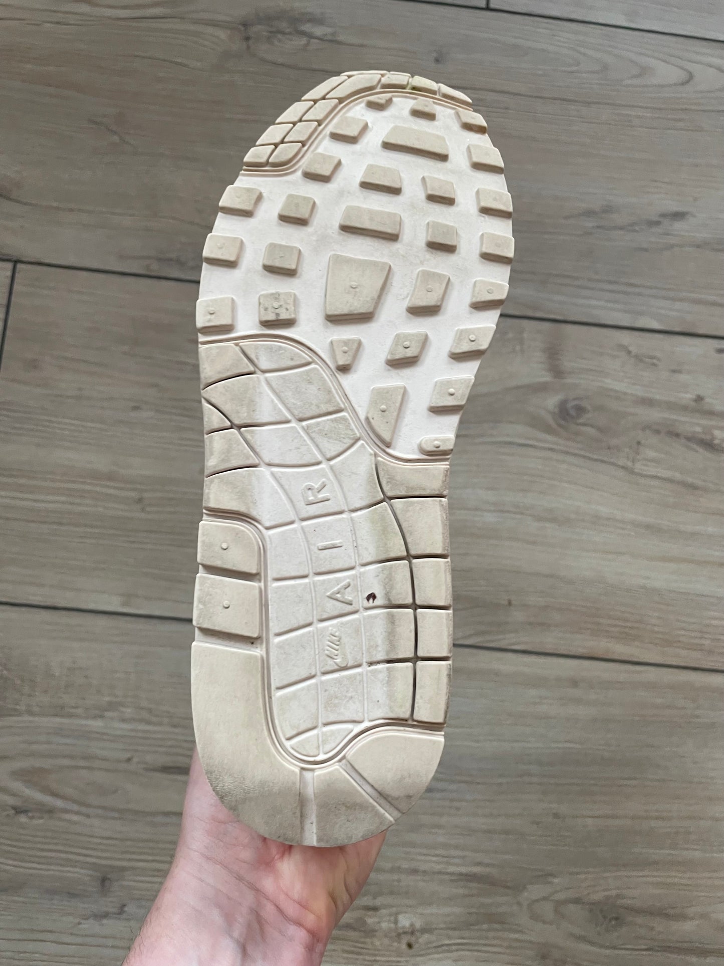 Nike Air Max 1 Pinnacle ‘Siltstone Red’