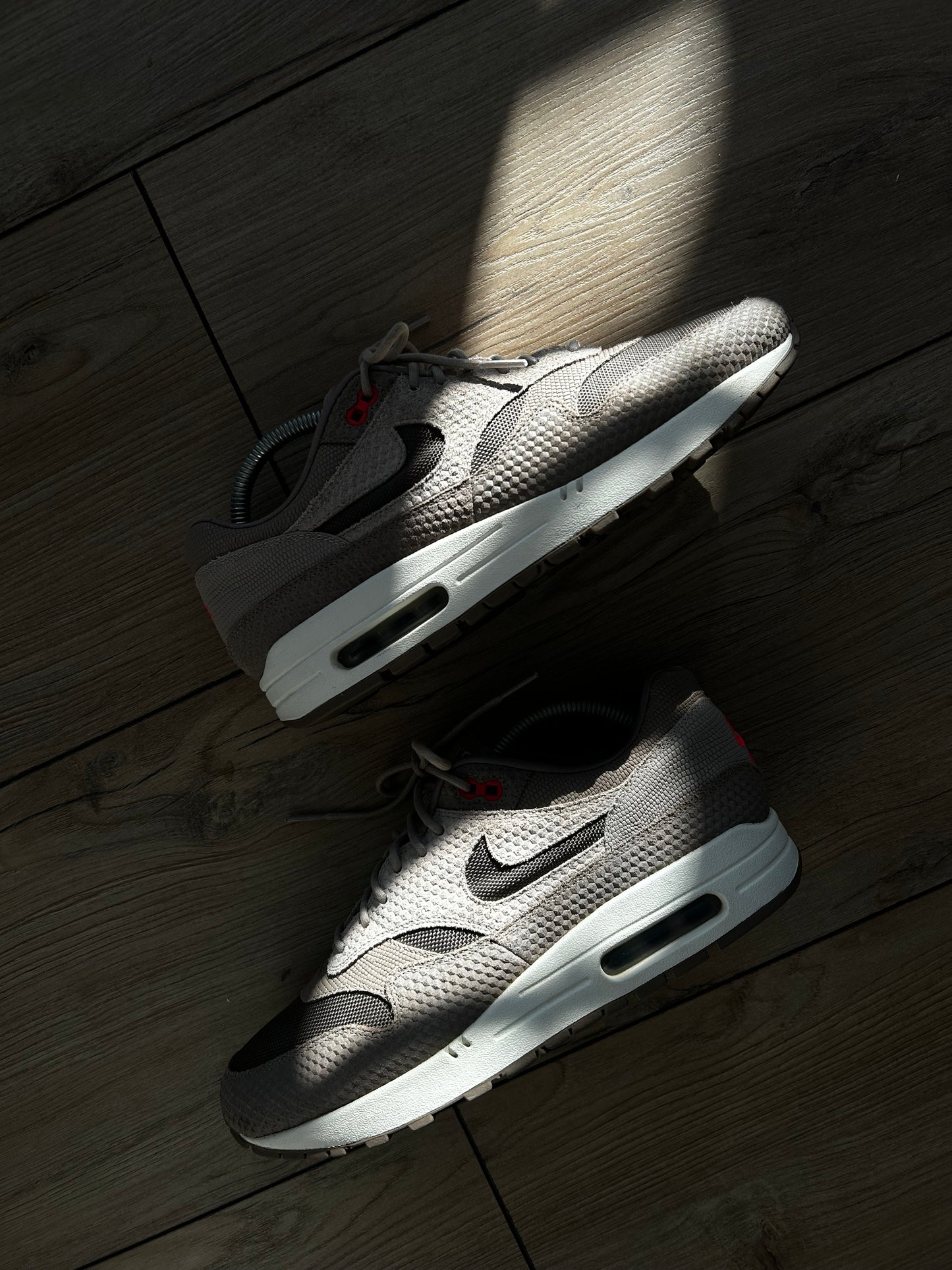 Nike Air Max 1 Cut Out Swoosh Sample