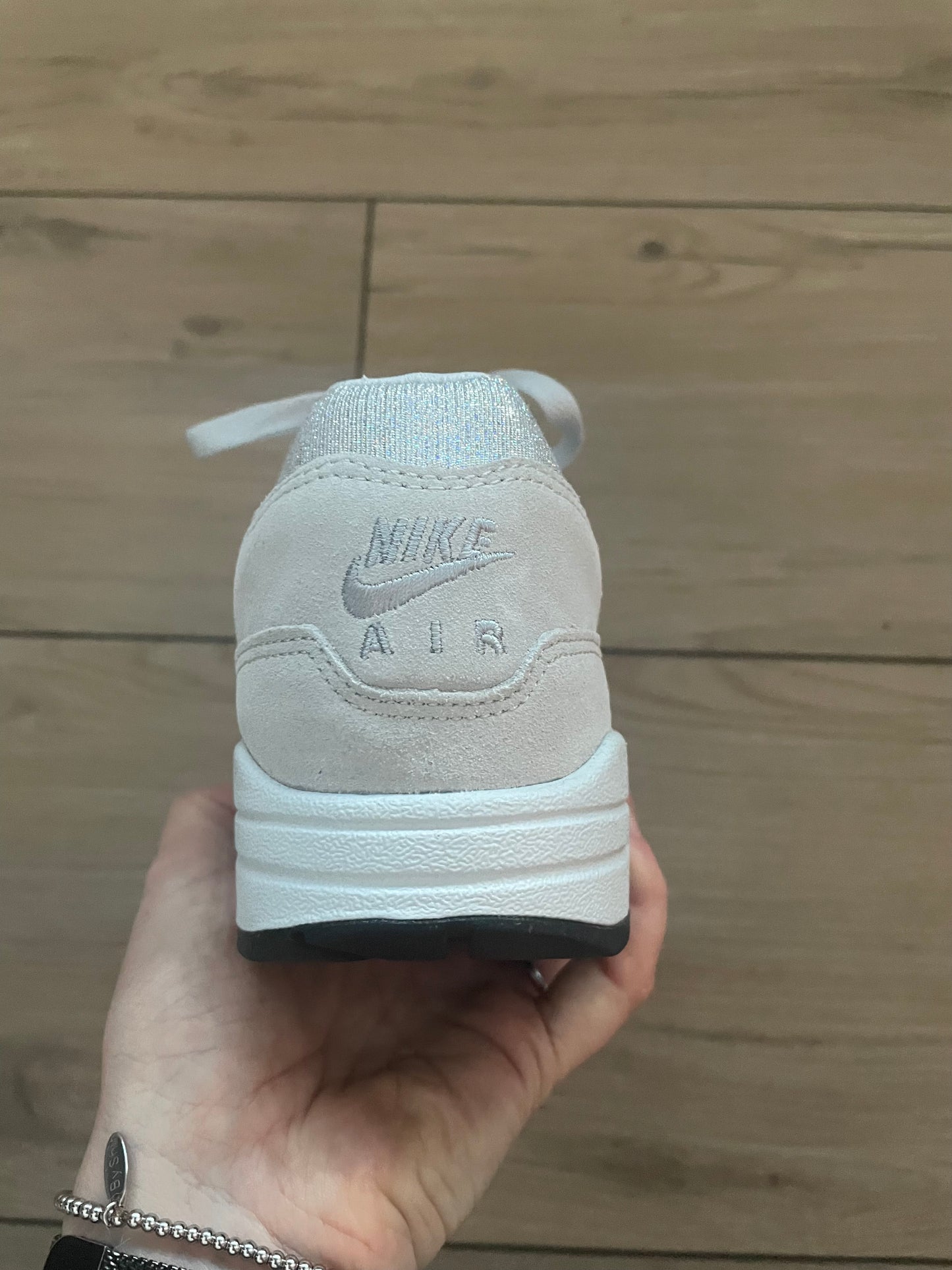 Nike Air Max 1 Suède Grey ID 2024