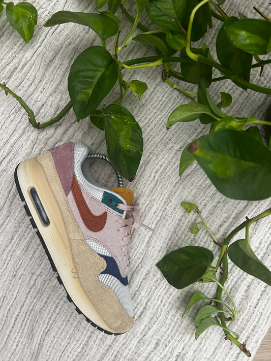 Nike Air Max 1 Tan Lines