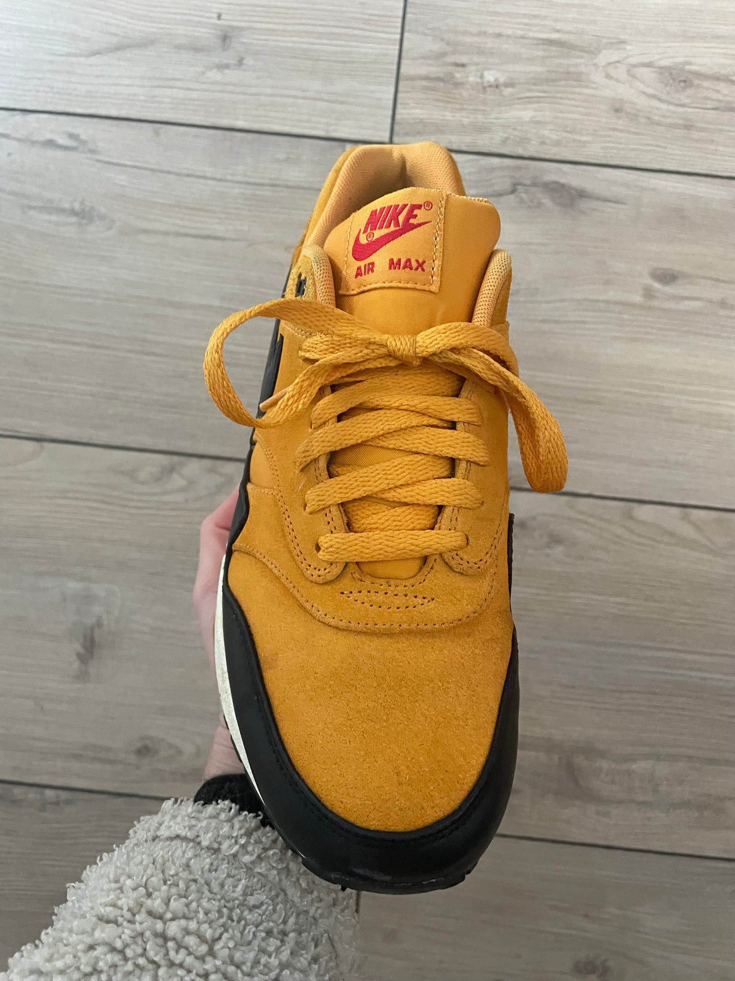 Nike Air Max 1 Canyon Gold