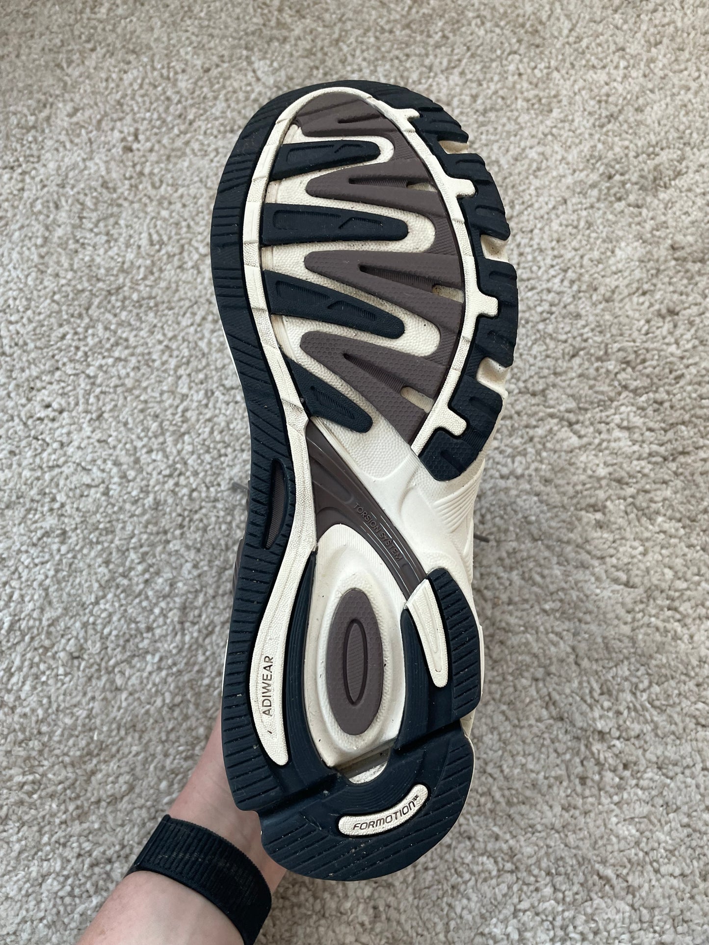 Adidas Response CL Brown