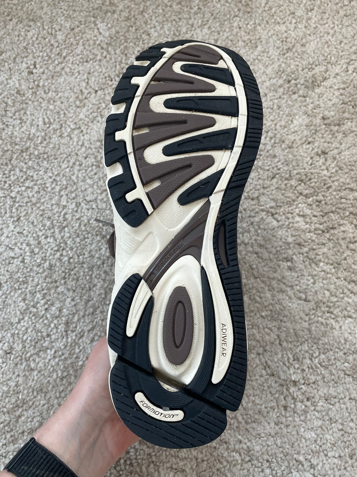Adidas Response CL Brown