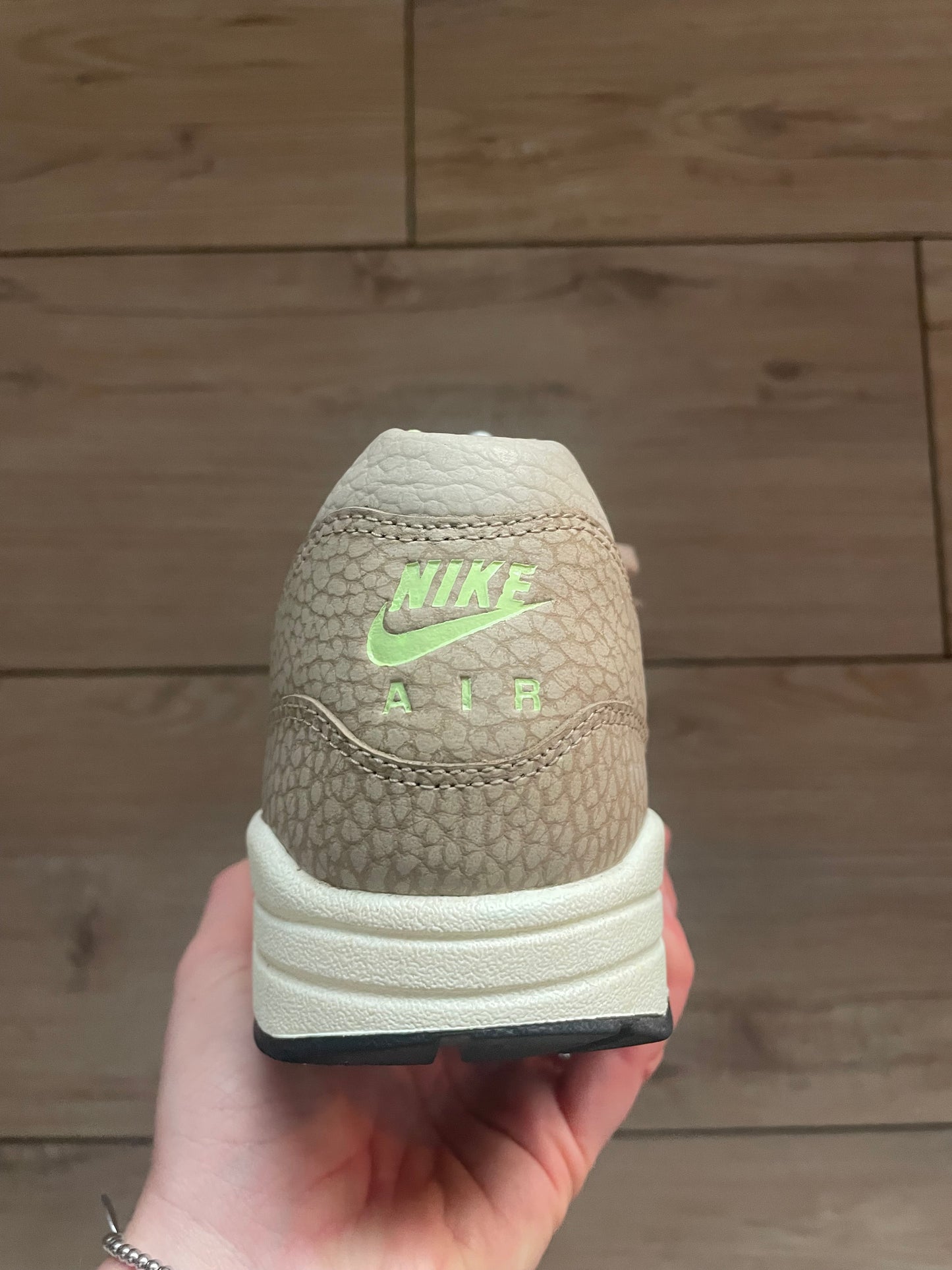 Nike Air Max 1 Safari String