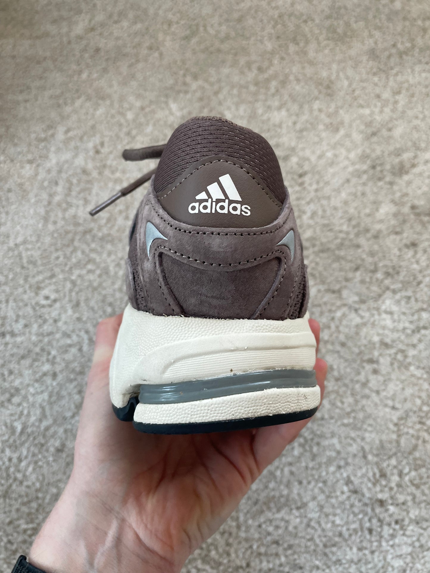 Adidas Response CL Brown