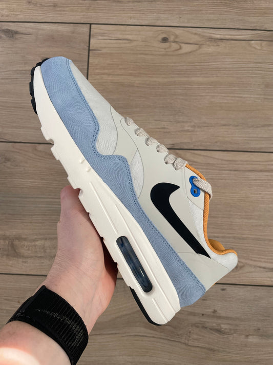 Nike Air Max 1 Ultra Essential Light Bone