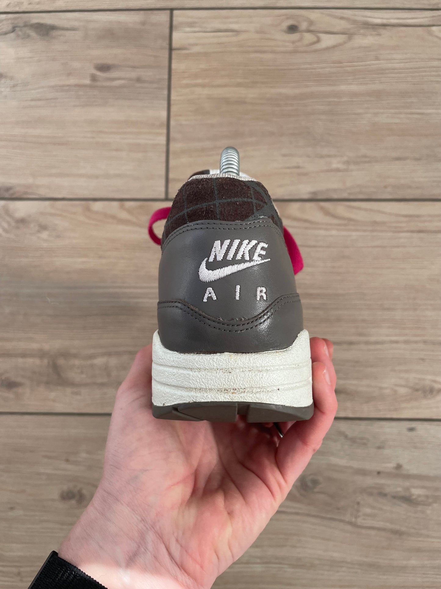 Nike Air Max 1 Chino Pink