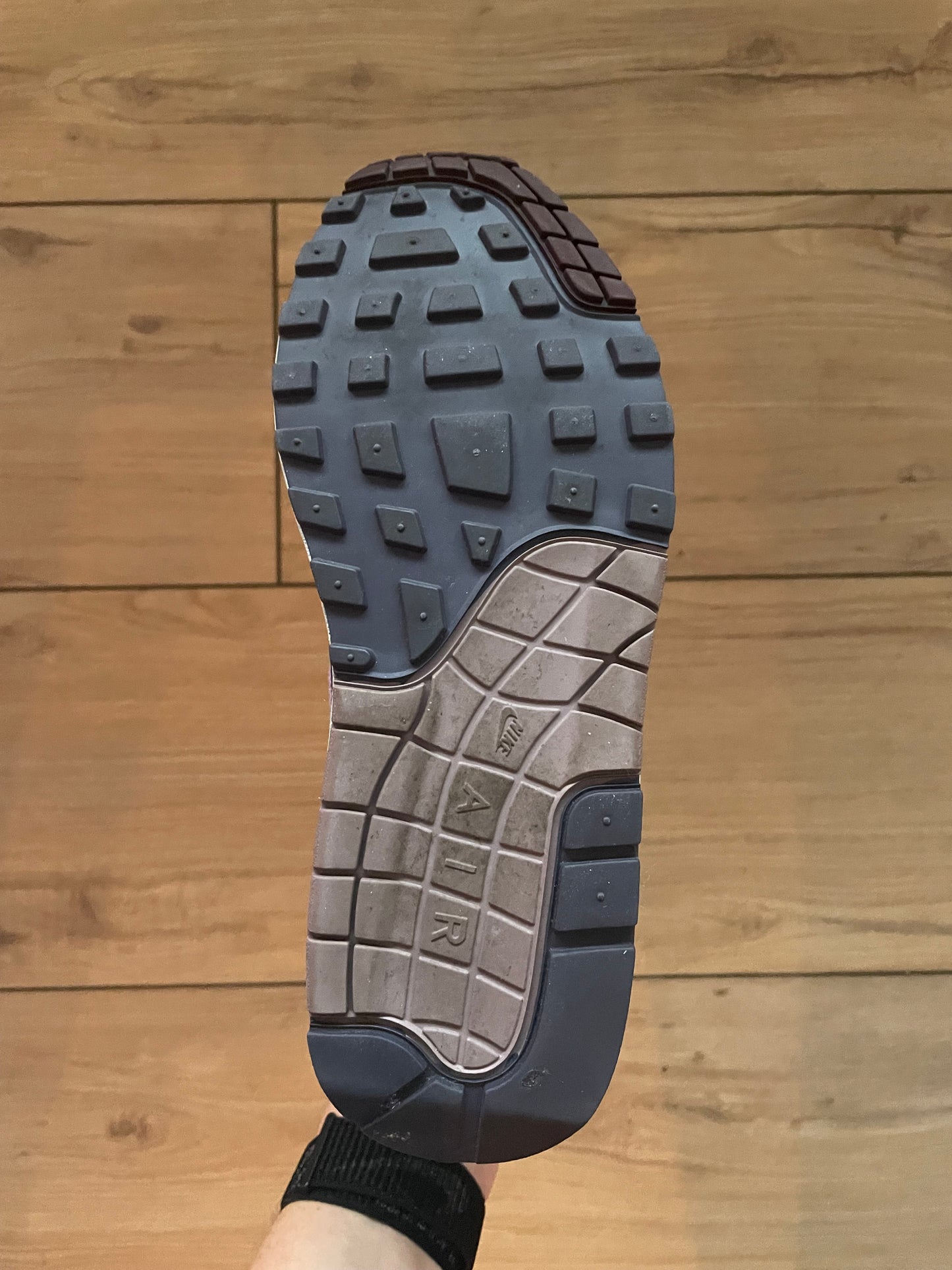 Nike Air Max 1 Dark Raisin