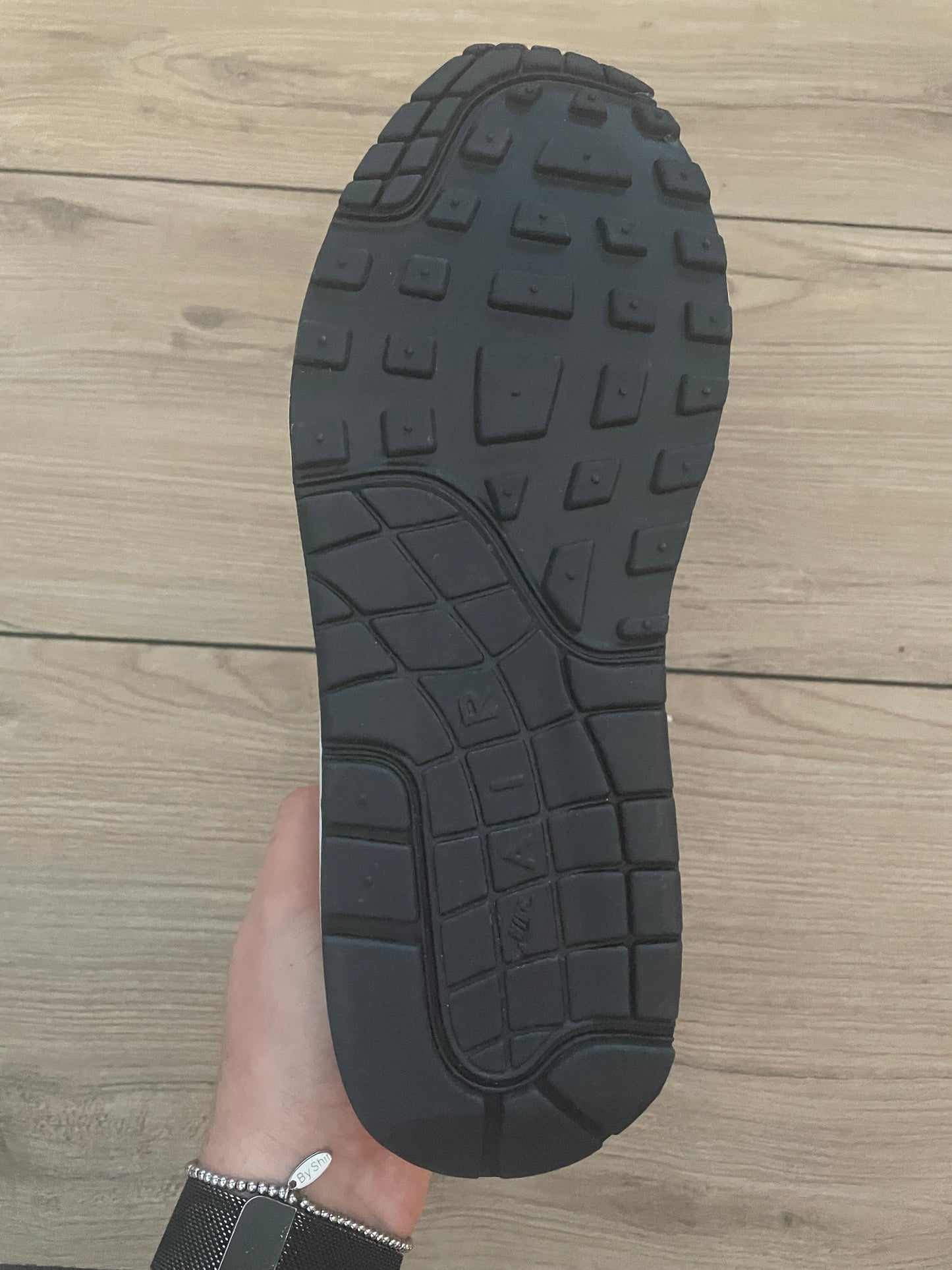 Nike Air Max 1 Suède Grey ID 2024