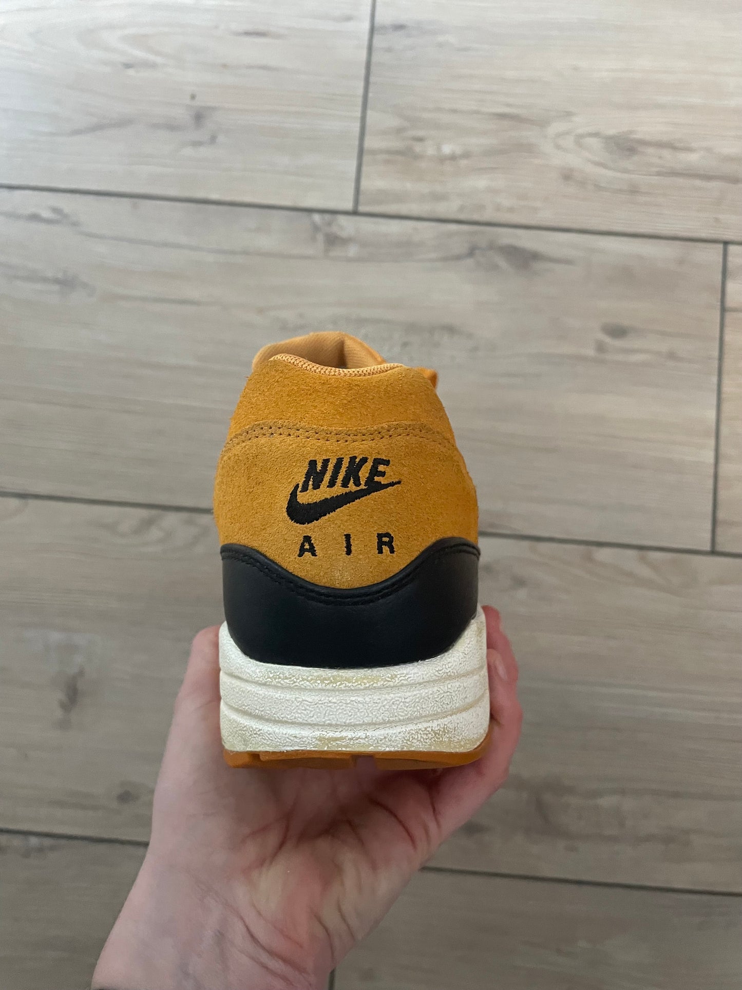Nike Air Max 1 Canyon Gold
