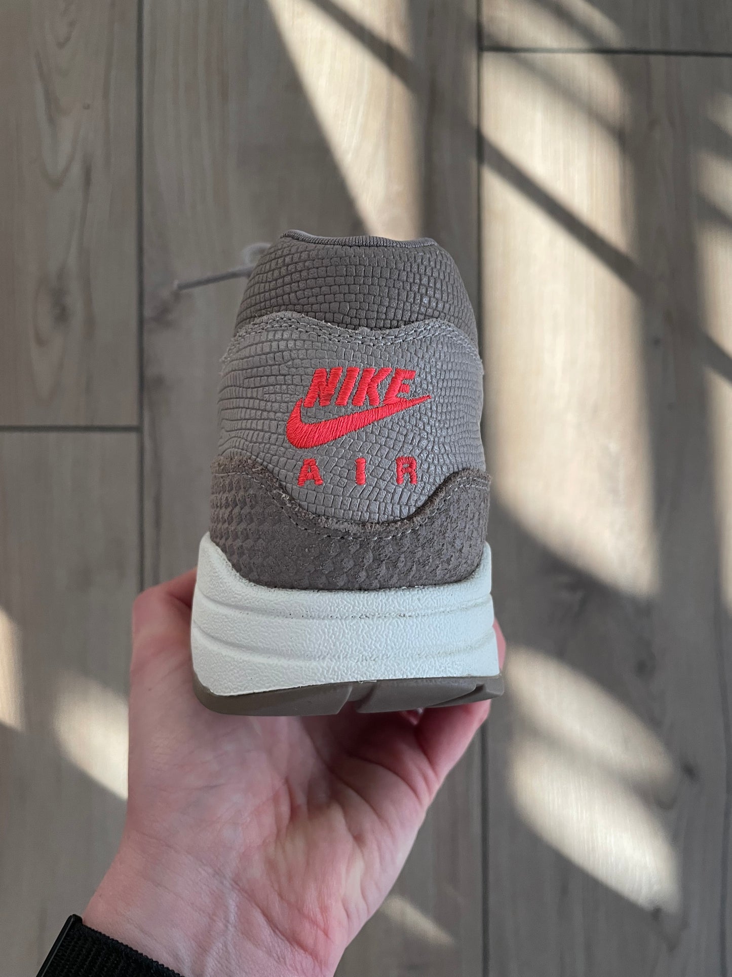 Nike Air Max 1 Cut Out Swoosh Sample