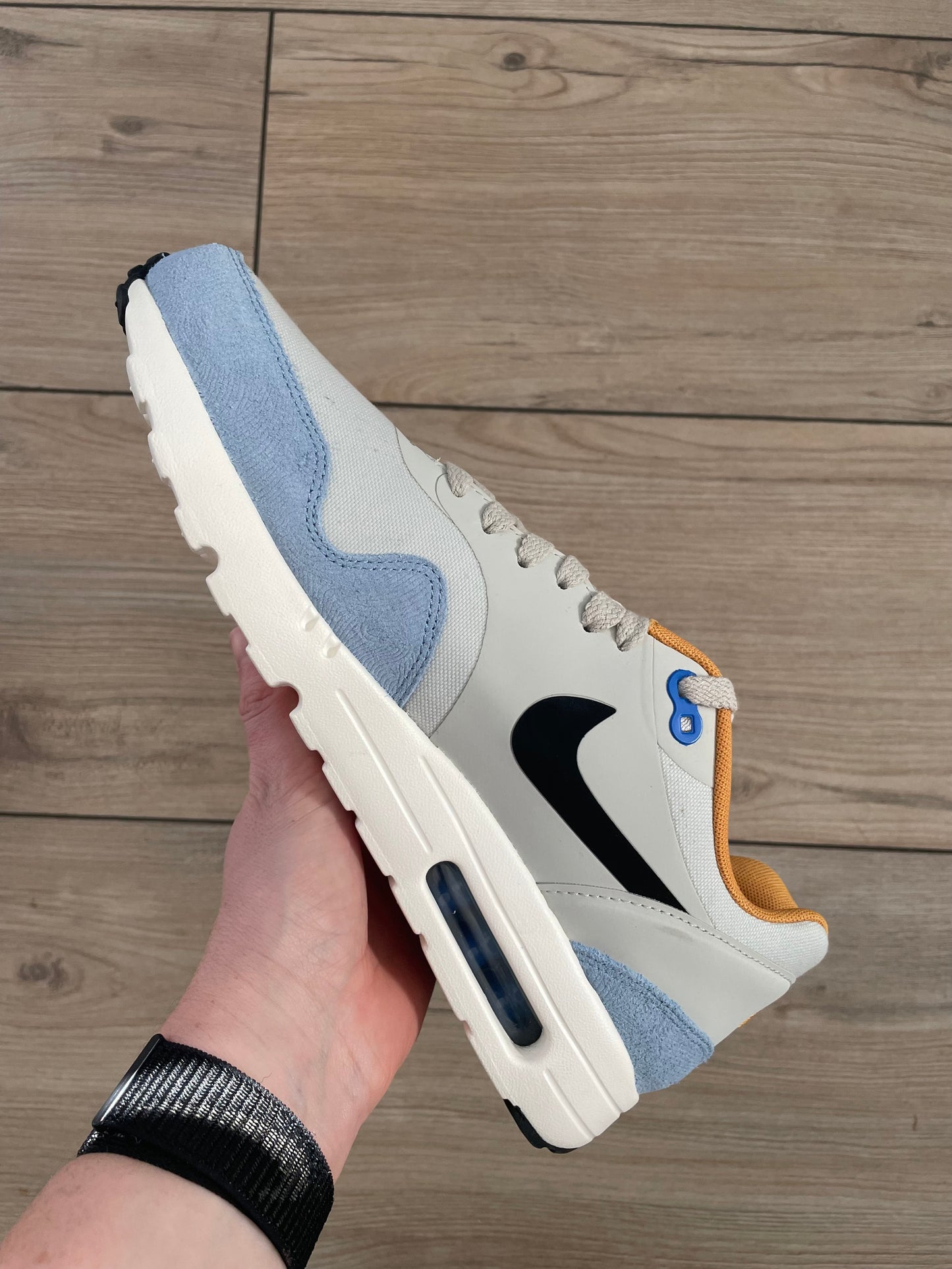 Nike Air Max 1 Ultra Essential Light Bone
