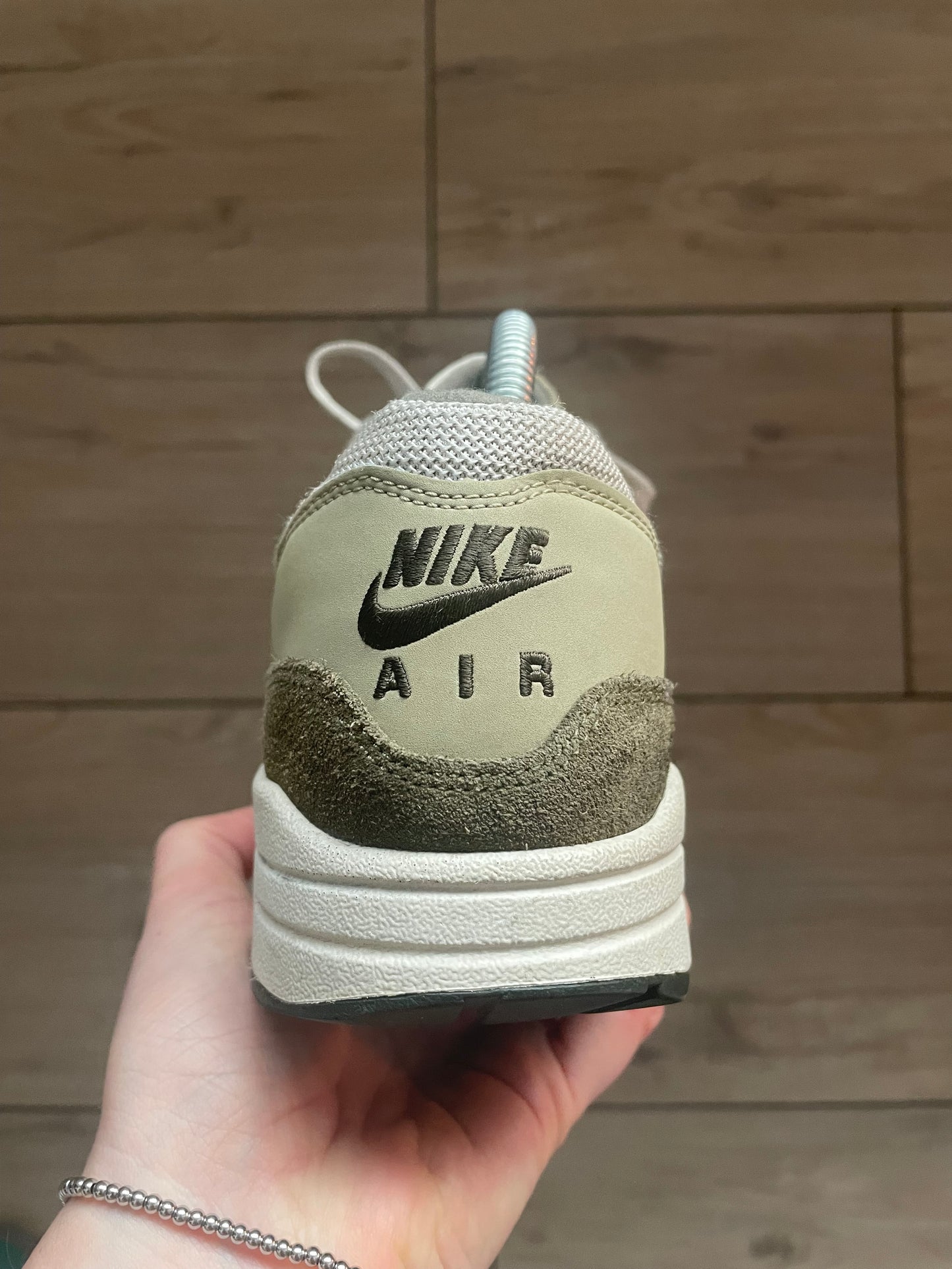 Nike Air Max 1 Medium Olive